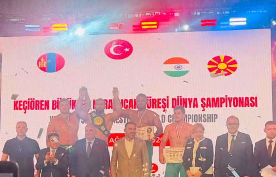 Ч.Алтангэрэл турк үндэсний бөхийн дэлхийн аваргаас мөнгөн медаль хүртжээ