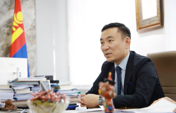 Ш.БАТБАЯР: ХҮРЭН БААВГАЙТАЙ ХОЛБООТОЙ АСУУДЛААР ДӨРВӨН ХУУЛЬД НЭМЭЛТ, ӨӨРЧЛӨЛТ ОРУУЛАХ САНАЛ БОЛОВСРУУЛЖ, ХҮРГҮҮЛЛЭЭ