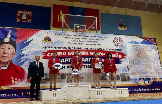 Самбо бөхийн хотын аваргын тэмцээнд “Winner”  клубийн тамирчид амжилттай оролцлоо